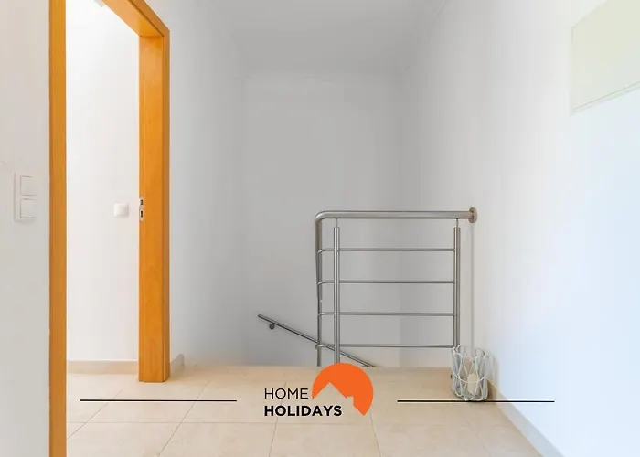 #154 V2 Branca 54 By Holidays Holiday home