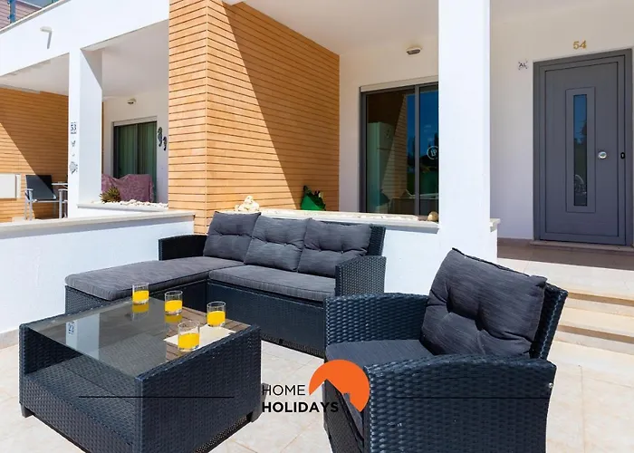 #154 2Br Villa Pool & Quiet Area *